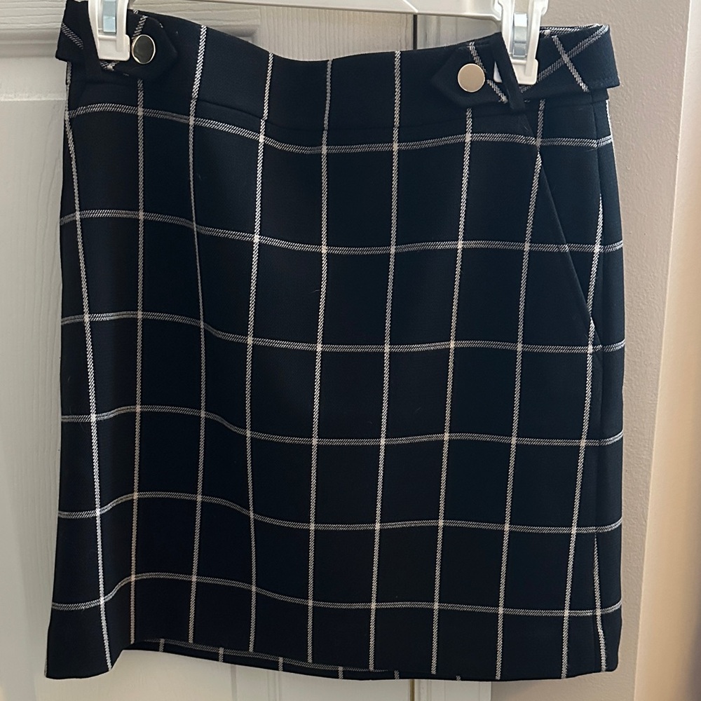 LOFT Black and White Grid Pencil Skirt
